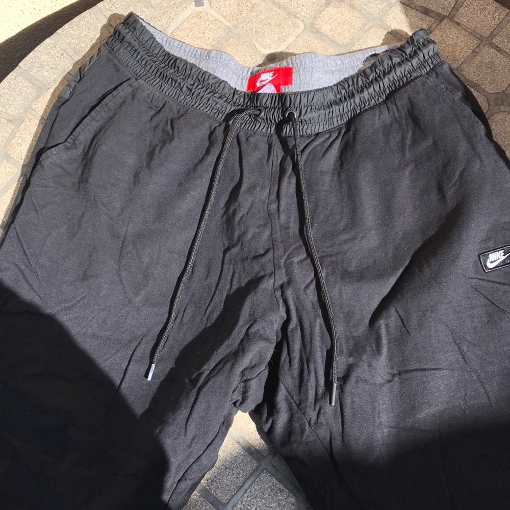 Men’s black Nike Sweatpants